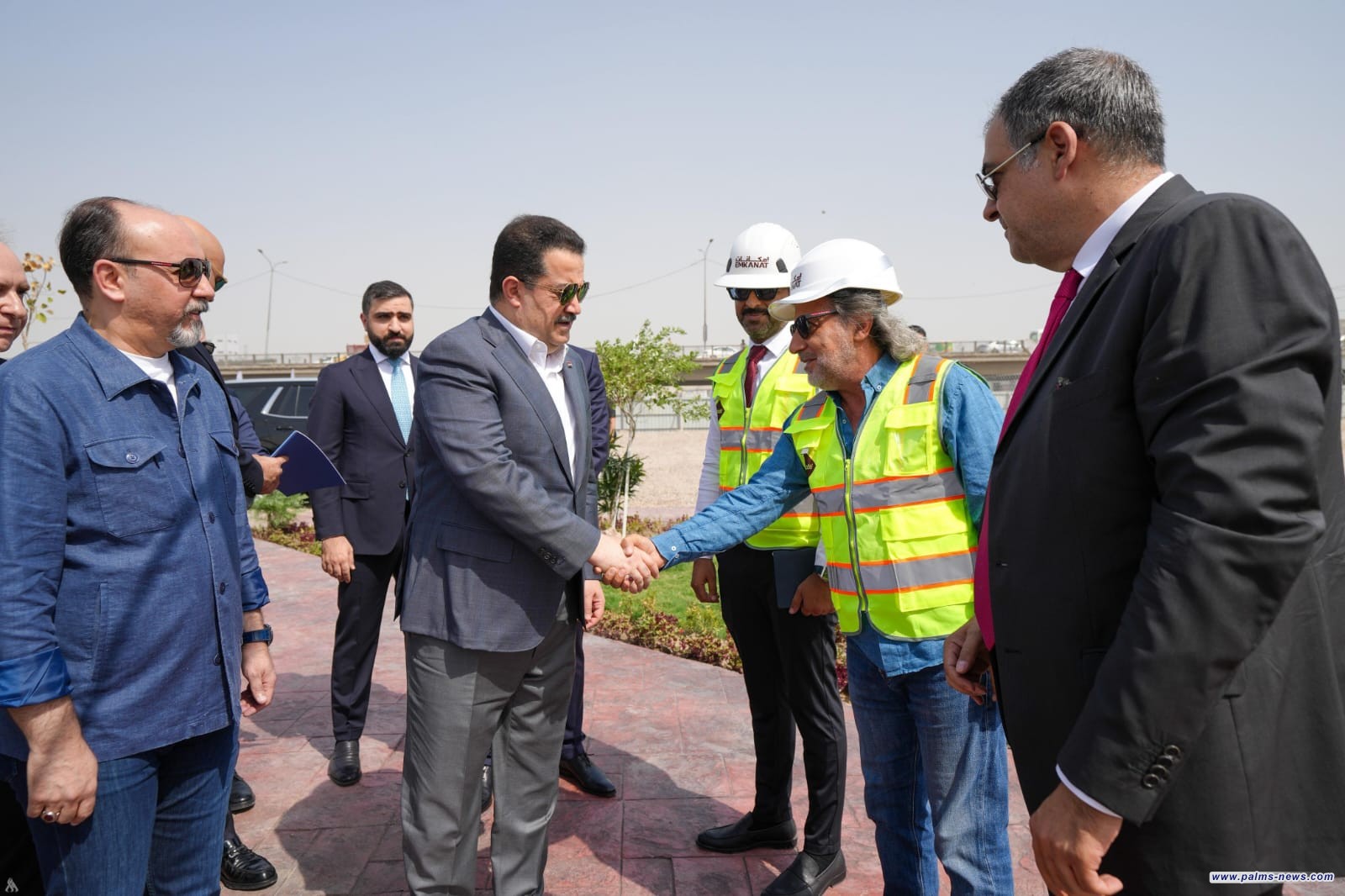 السوداني يجري زيارة ميدانية إلى موقع مشروع غابات بغداد المستدامة